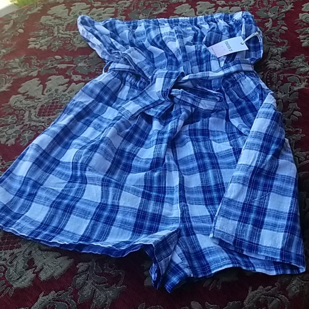 NWT. Forever 21. Sleeveless Romper, tube top